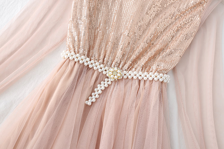 Women's dress with bottomed skirt shows thin temperament and gentle style  2375