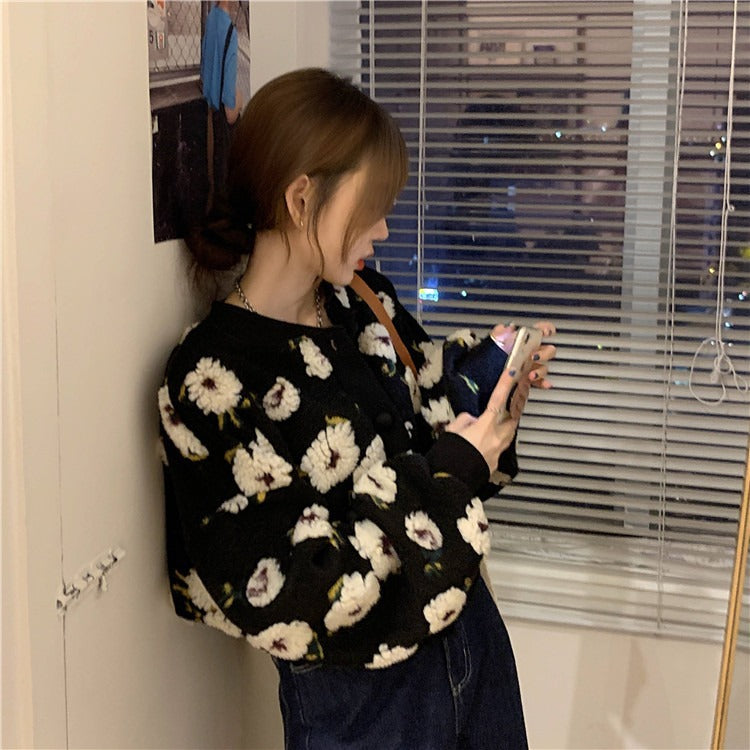 Vintage flowers, short coats, loose spring tops  1458