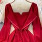Dünnes rotes Kleid mit eckigem Ausschnitt und hoher Taille 3255