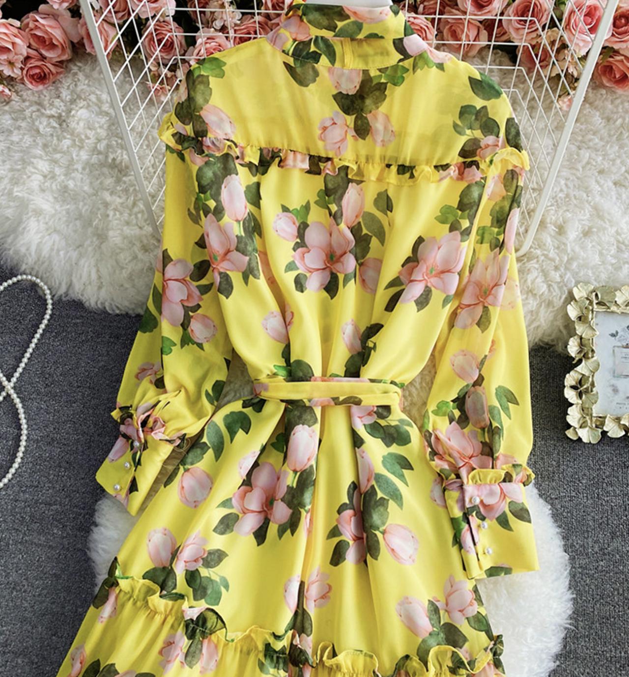 Gelbes Blumenkleid in A-Linie 1307