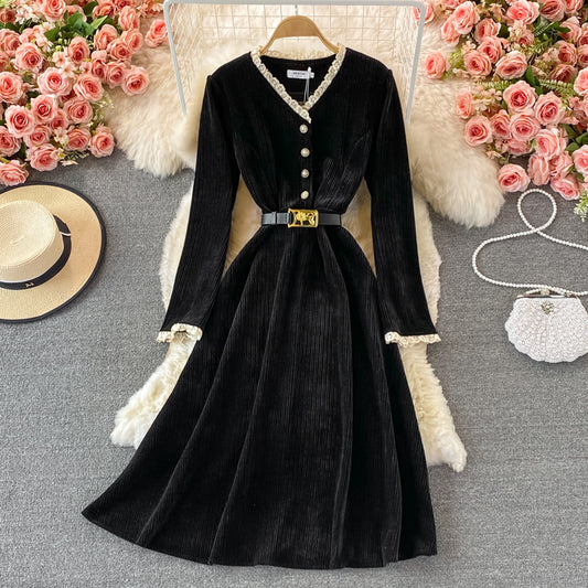 Lace stitched bubble sleeves with large waist and long skirt  3009