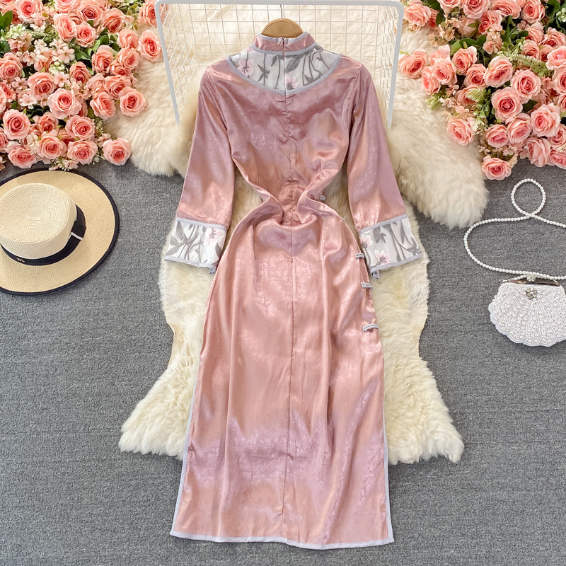 Retro heavy industry embroidered stand collar improved cheongsam  3350