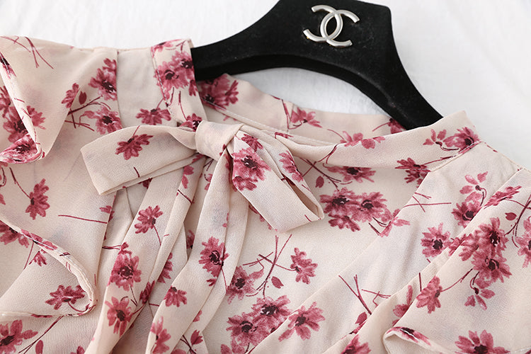With a bottom pleated floral skirt inside, French first love retro super Fairy  2294