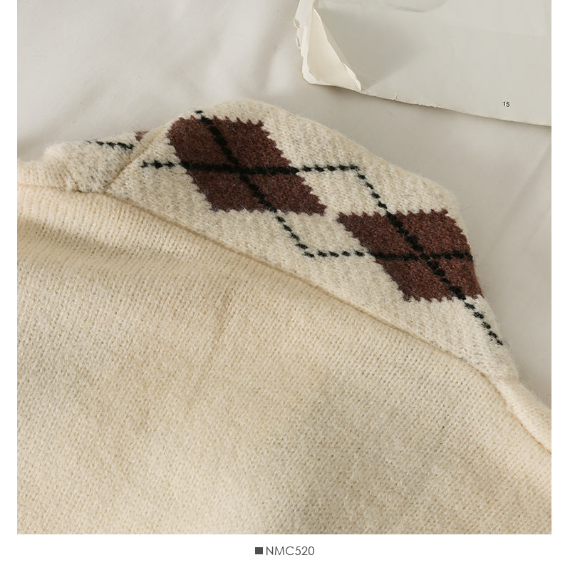 Diamond check three button slim sweater for women  2060