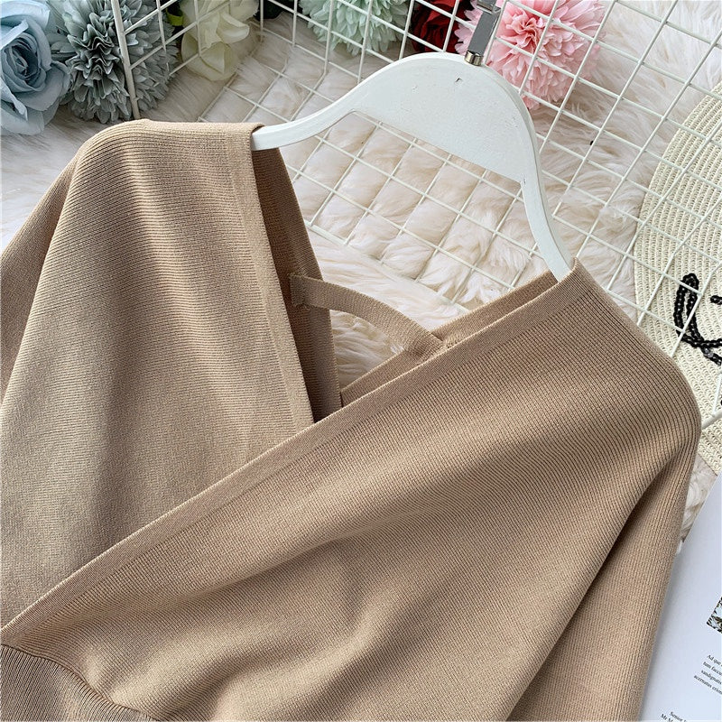Kurz geschnittener Pullover mit schmaler Taille 1628