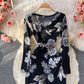 Temperamentvolles, sexy, geteiltes, schmales Wickelkleid mit V-Ausschnitt und Hüfte 2910