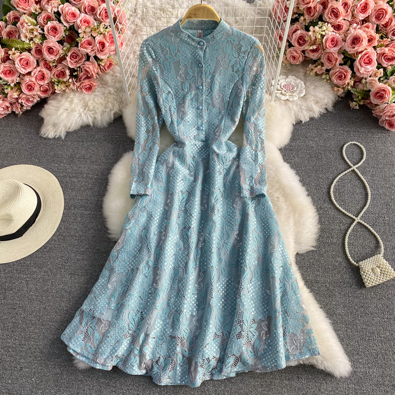 Französisches Häkelkleid mit ausgeschnittener Spitze 3435