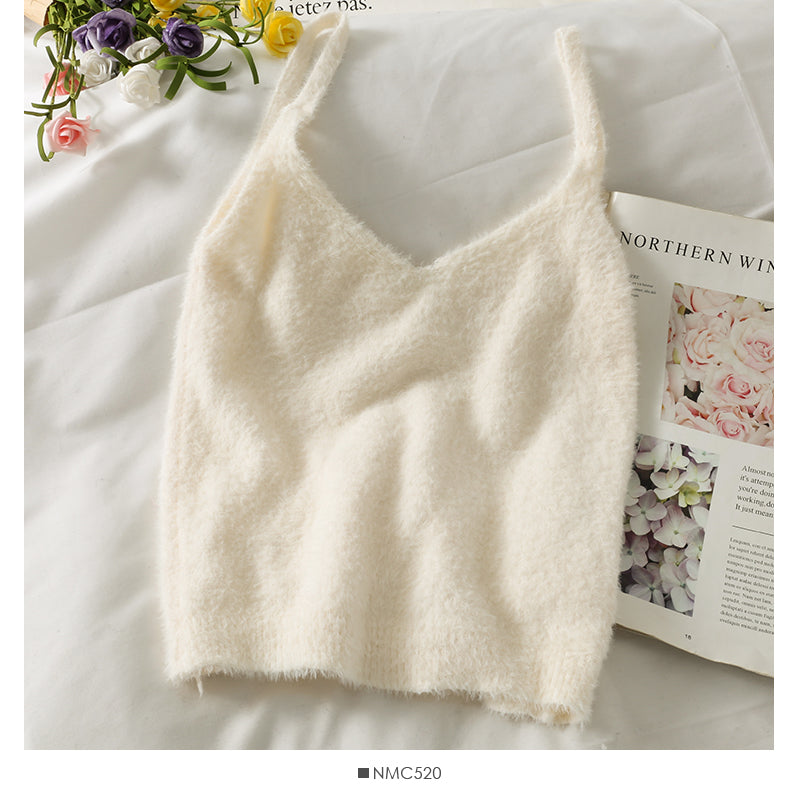 Plush short sweater with slim suspender vest inside  1749