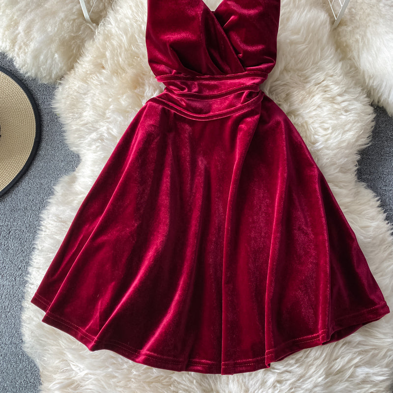 Temperament pleated little man velvet suspender skirt  2763
