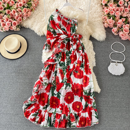 Bedrucktes Kleid 3195 mit schrägem Ausschnitt, einseitig schulterfrei, zum Schnüren