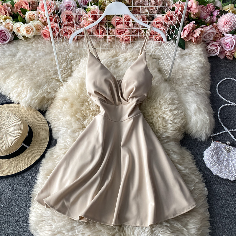 Low cut V-neck open back waist closed Strapless A-line skirt  2739