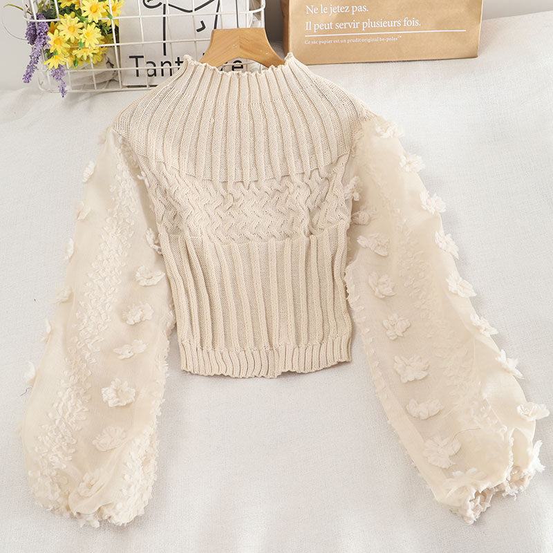 Langärmliger, kurz geschnittener Pullover mit süßer Applikation 1478