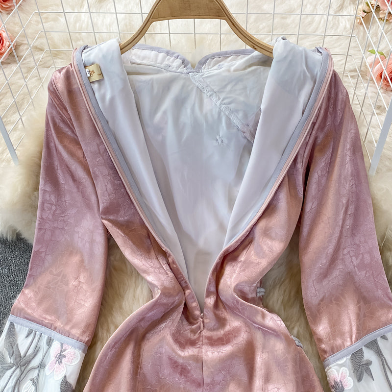 Retro heavy industry embroidered stand collar improved cheongsam  3350