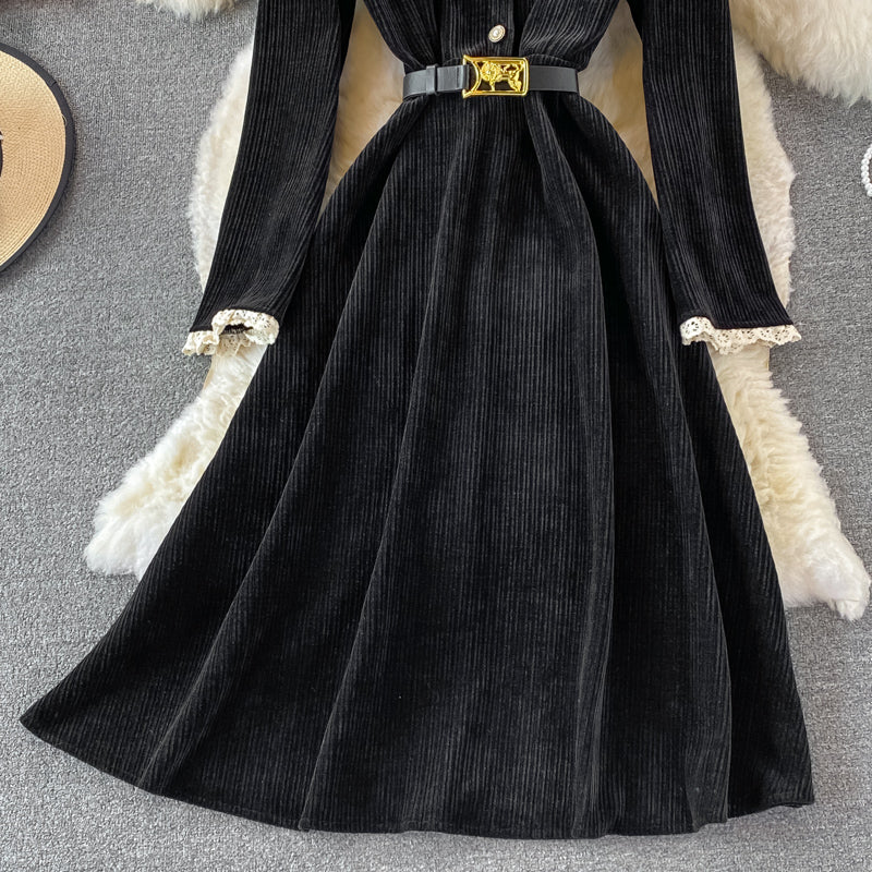 Spitzengenähte Blasenärmel mit großer Taille und langem Rock 3009