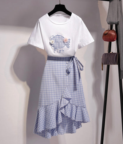 T-shirt poisson blanc + jupe à carreaux 1277