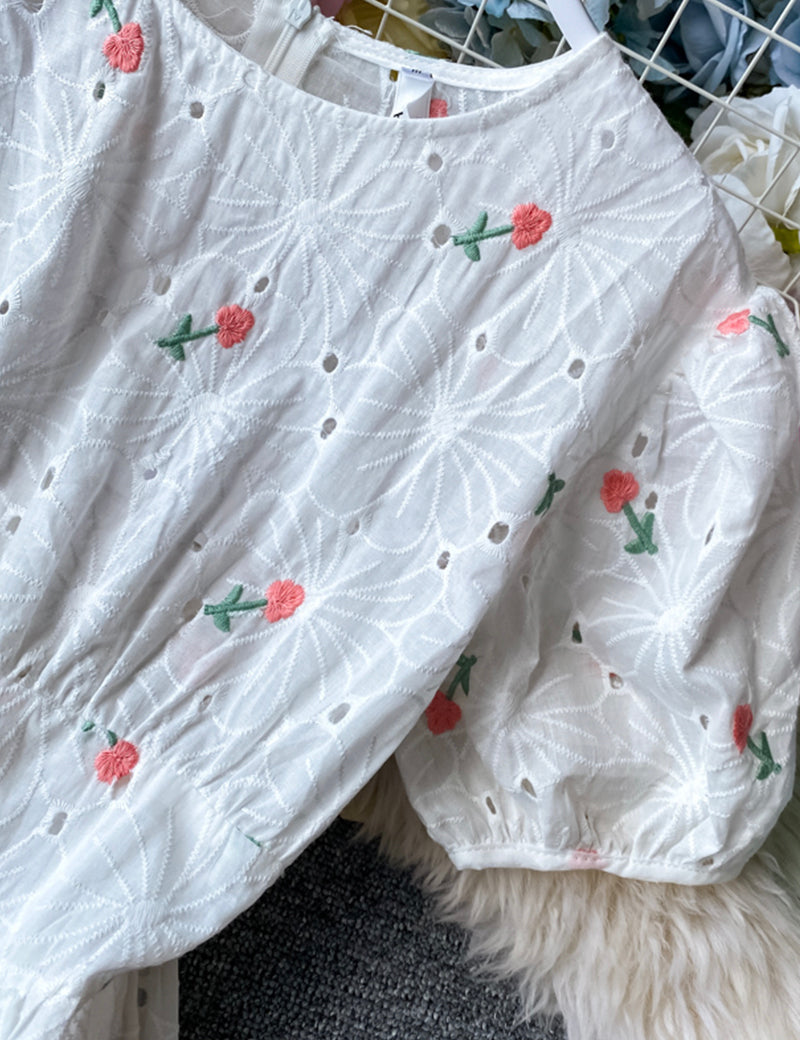 Cute loose white embroidery dress  1044