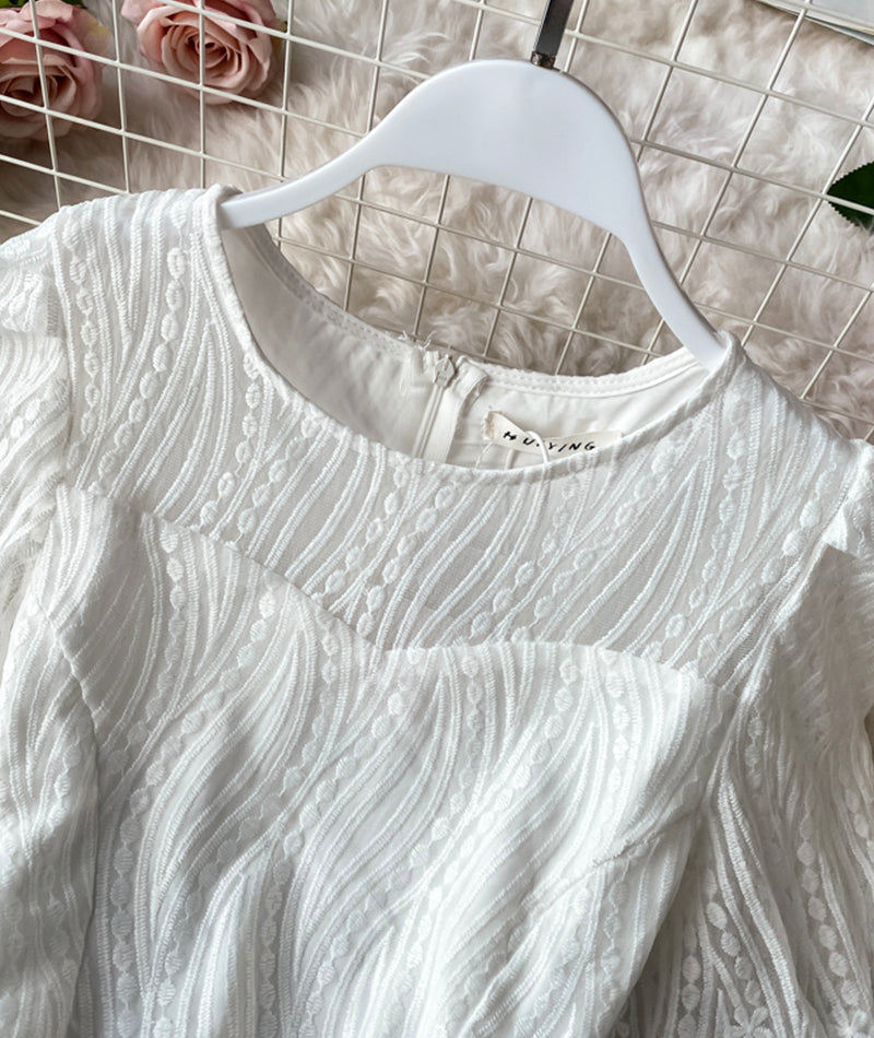 Robe en dentelle blanche à la mode 1075