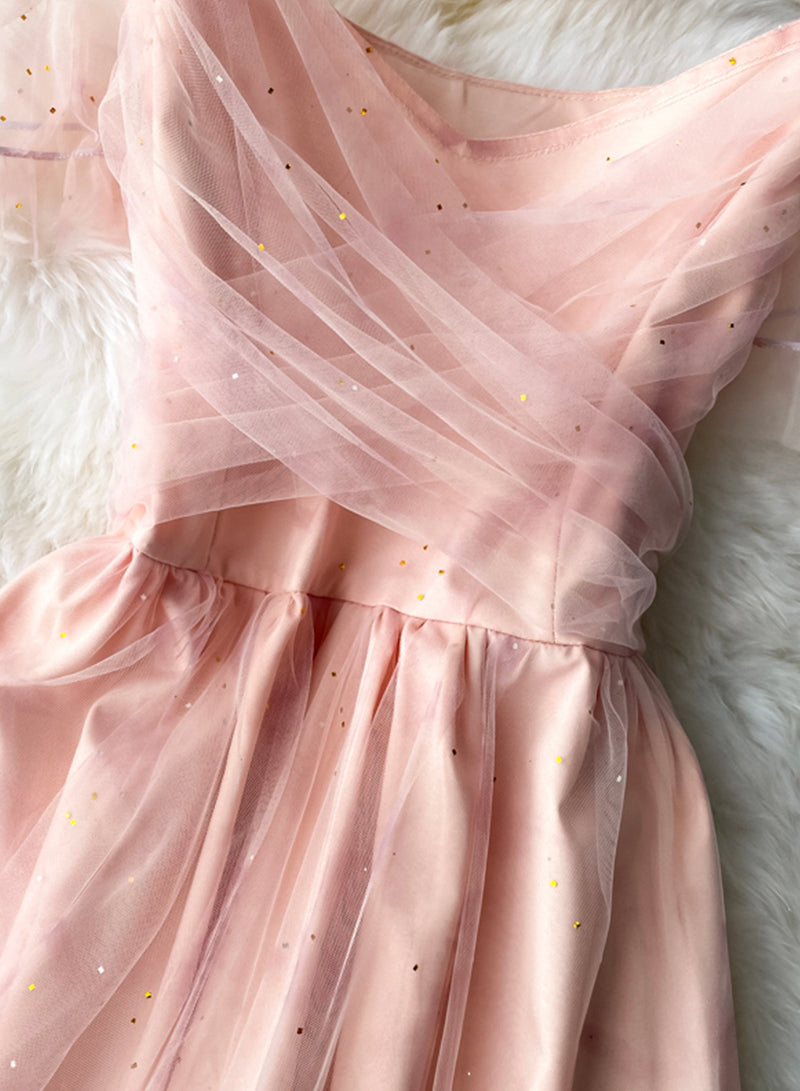 Robe courte d'été en tulle rose 1047