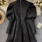 Süßes Kleid mit Puffärmeln 938