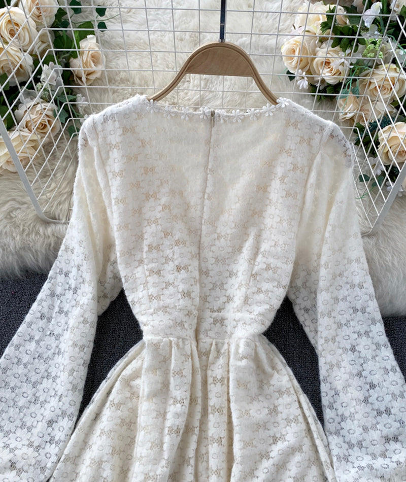A line v neck lace long sleeve dress  925