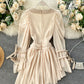 Stilvolles kurzes Chiffonkleid mit V-Ausschnitt 899