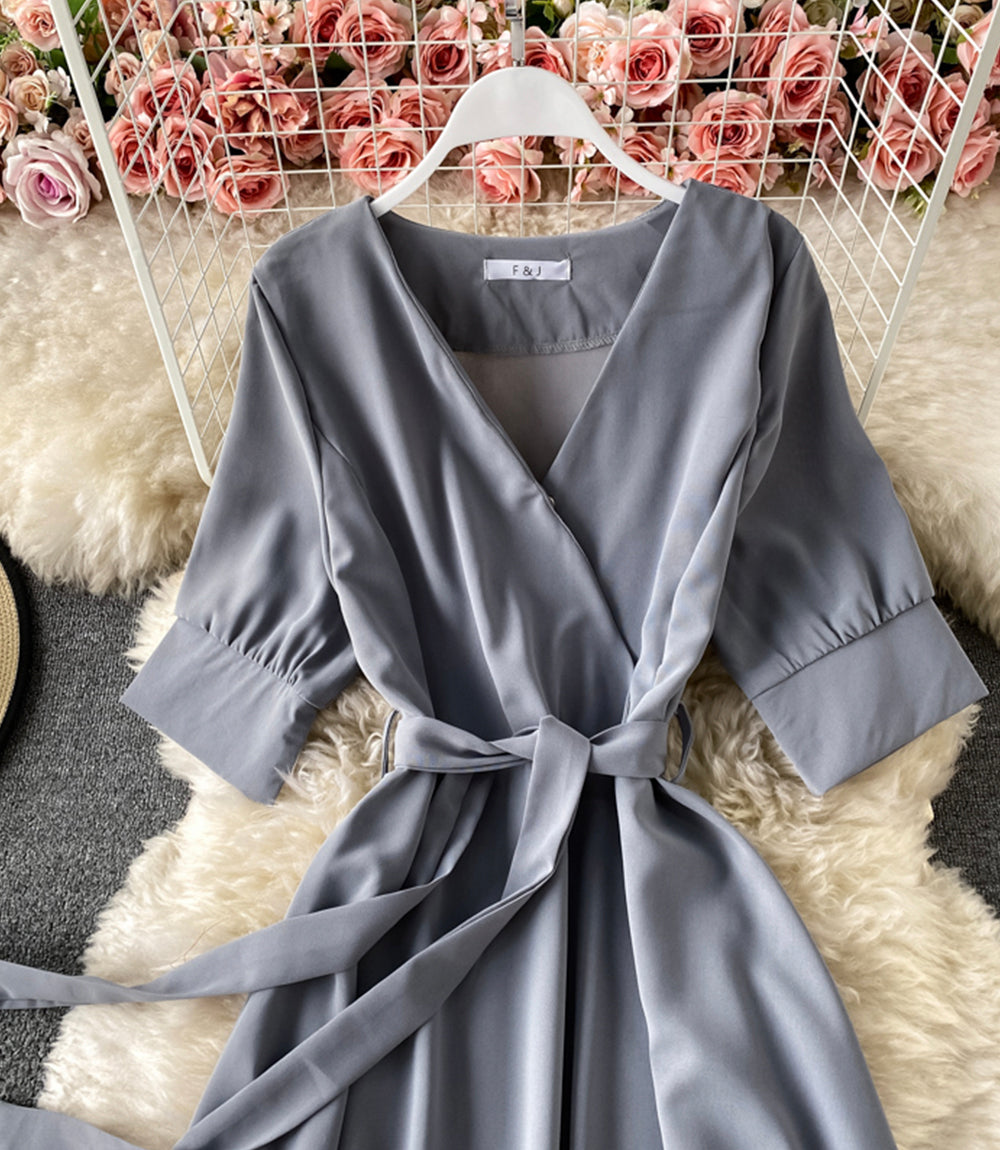 Robe courte simple à col en V, robe tendance 868