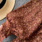 Einzigartig gestaltetes Kleid mit Blumenstickerei und abnehmbarem Ausschnitt 904