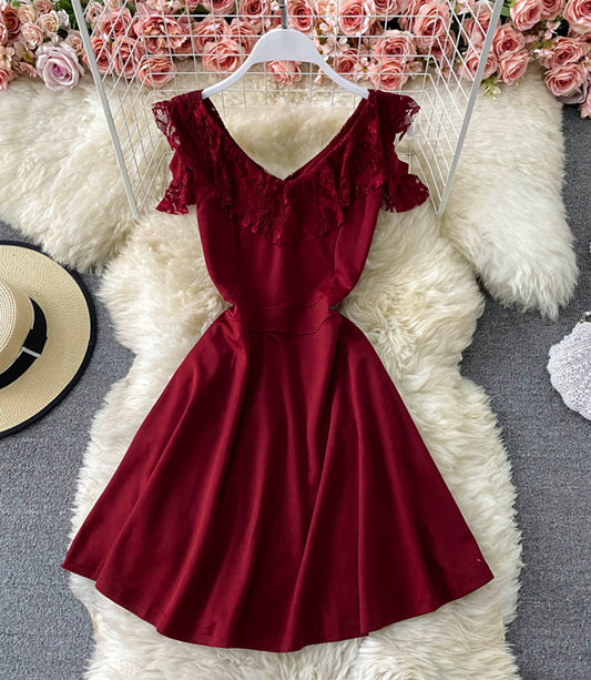 Rotes kurzes Kleid mit V-Ausschnitt Modekleid 866