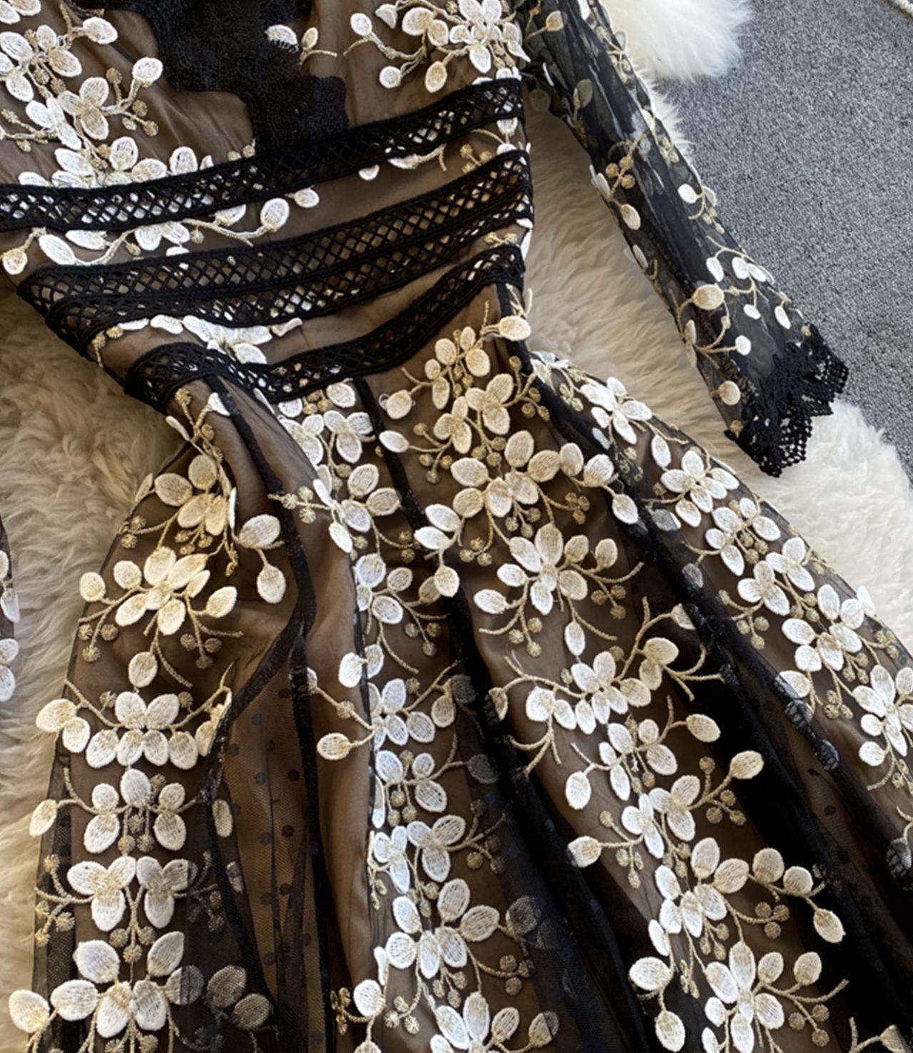 Schwarzes Spitzenkleid mit V-Ausschnitt A-Linie Partykleid 827