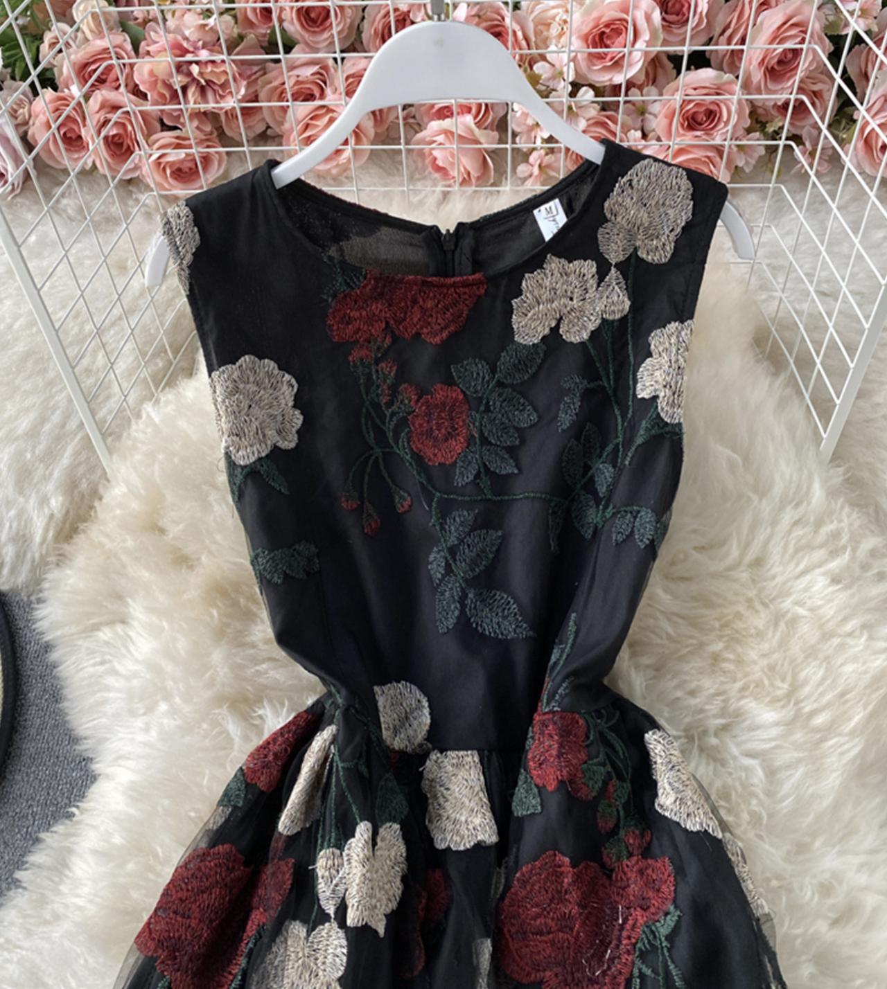 Black A line lace dress  779