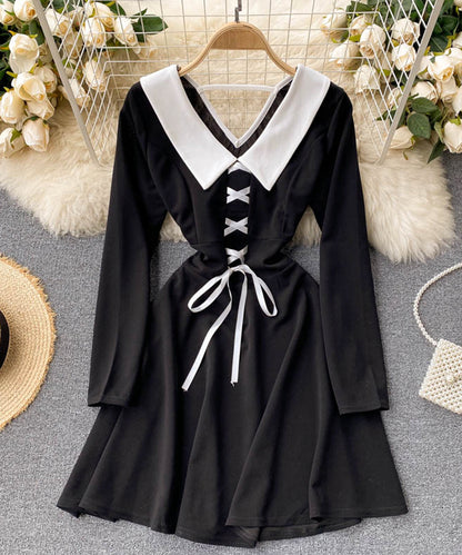 Süßes kurzes Kleid mit V-Ausschnitt, Mode-Mädchenkleid 834