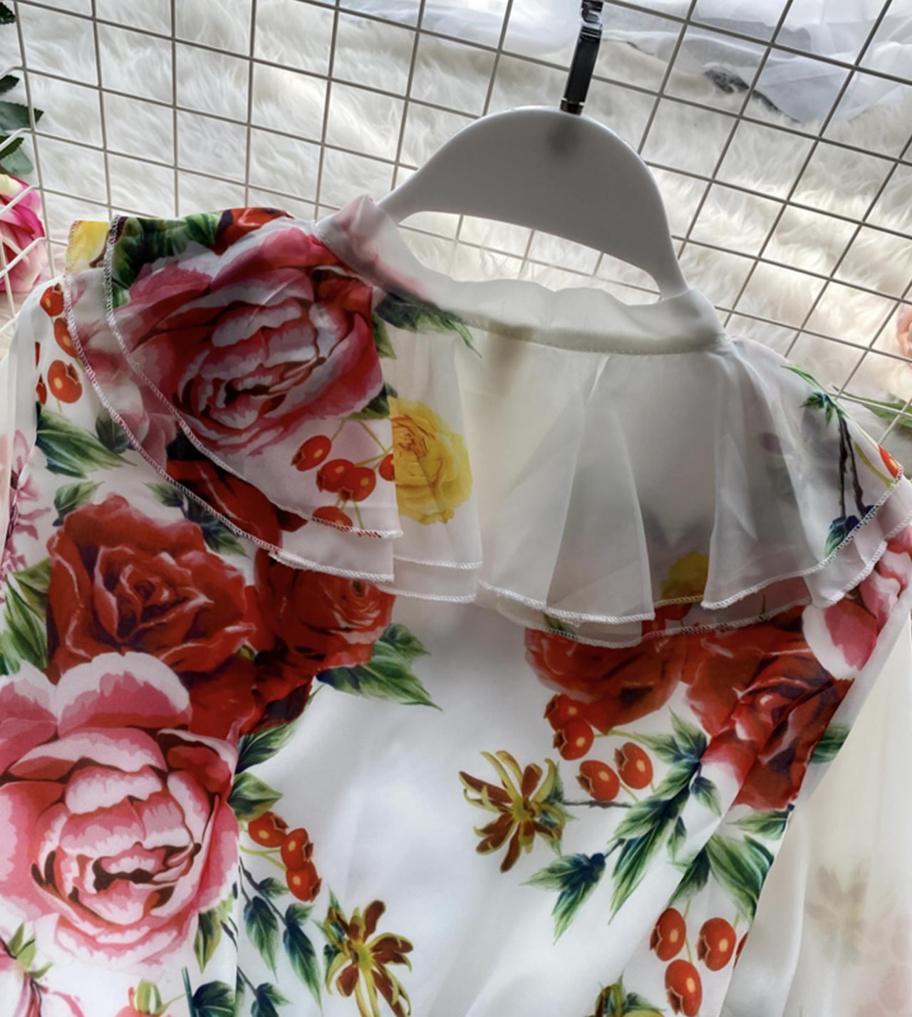 Robe fleurie élégante à manches longues 778