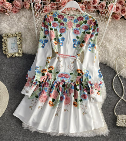 Stilvolles Blumenkleid in A-Linie mit langen Ärmeln 803 