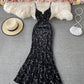 Schwarzes Samtkleid mit V-Ausschnitt 758 