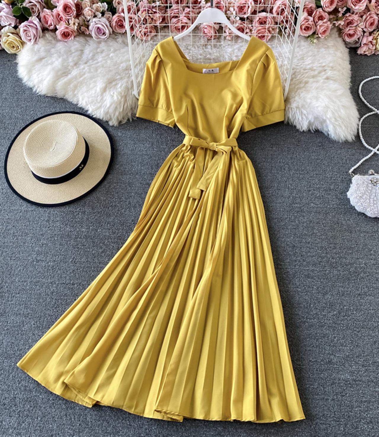 Süßes A-Linien-Modekleid mit Rundhalsausschnitt 756