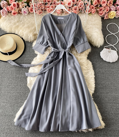 Robe courte simple à col en V, robe tendance 868