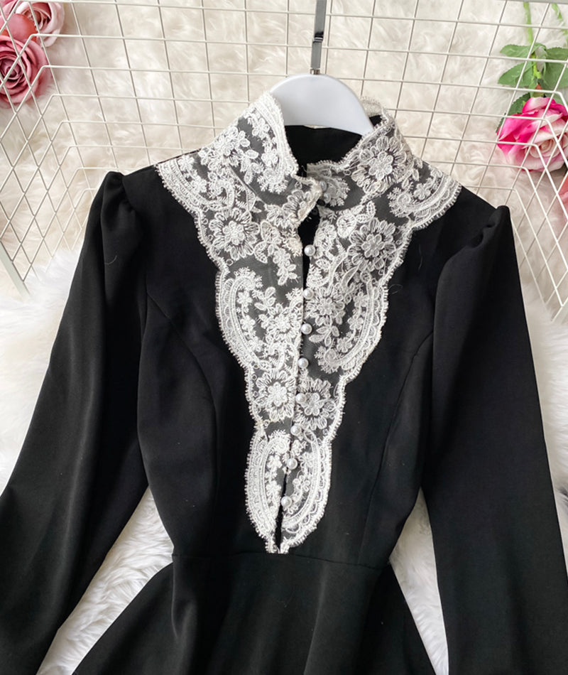 Schwarzes langärmliges Spitzenkleid 967
