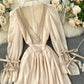 Stilvolles kurzes Chiffonkleid mit V-Ausschnitt 899
