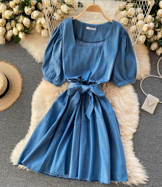 Süßes kurzes Kleid in A-Linie Modekleid 858