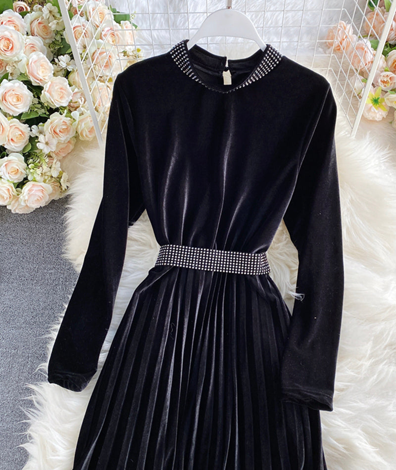 Elegant velvet long sleeve dress  963