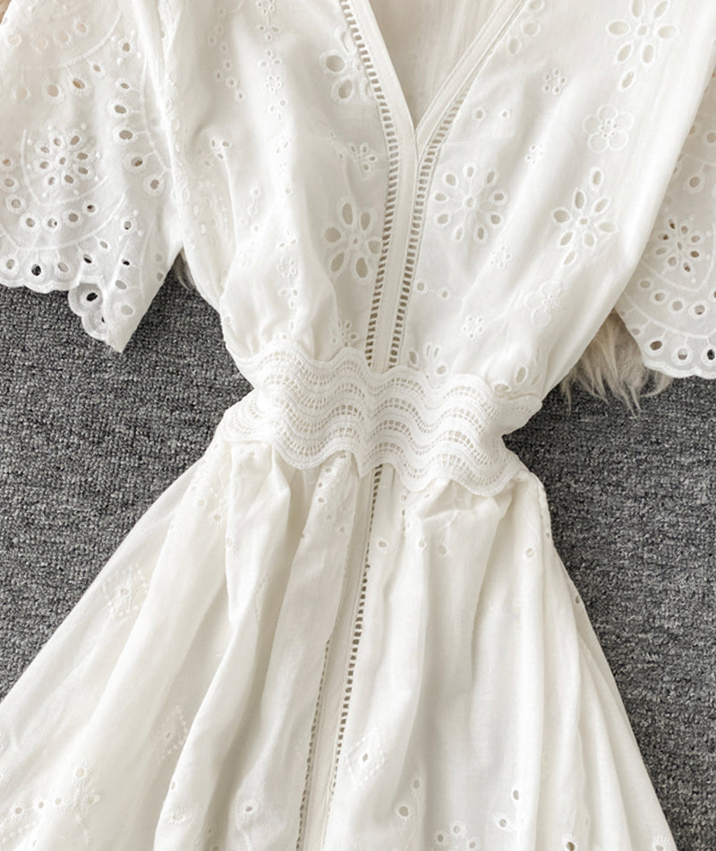 White v neck short sleeve dress fashion dress  1074
