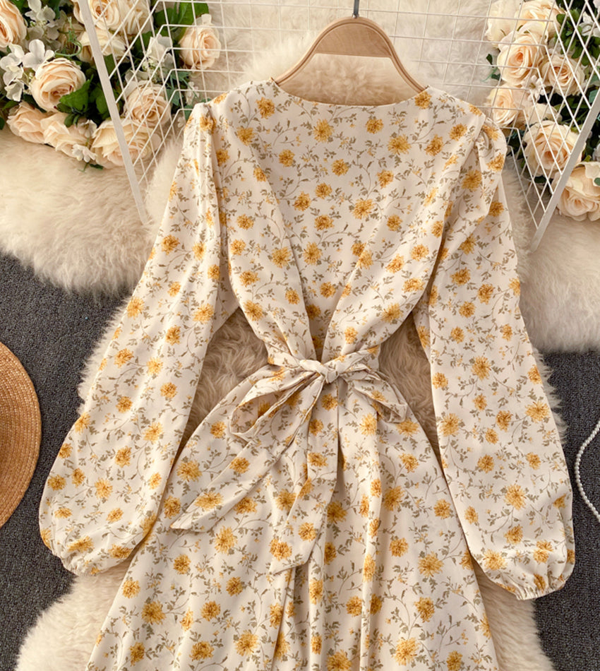A line long sleeve floral dress  944