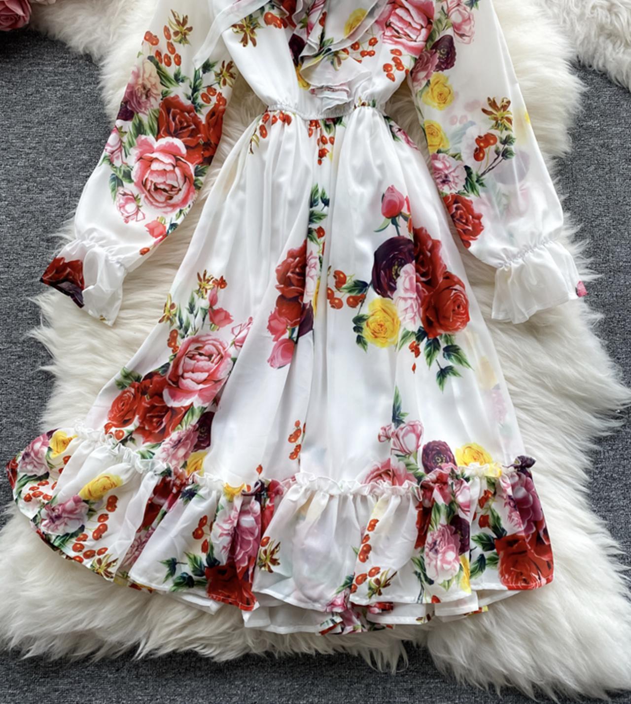 Robe fleurie élégante à manches longues 778
