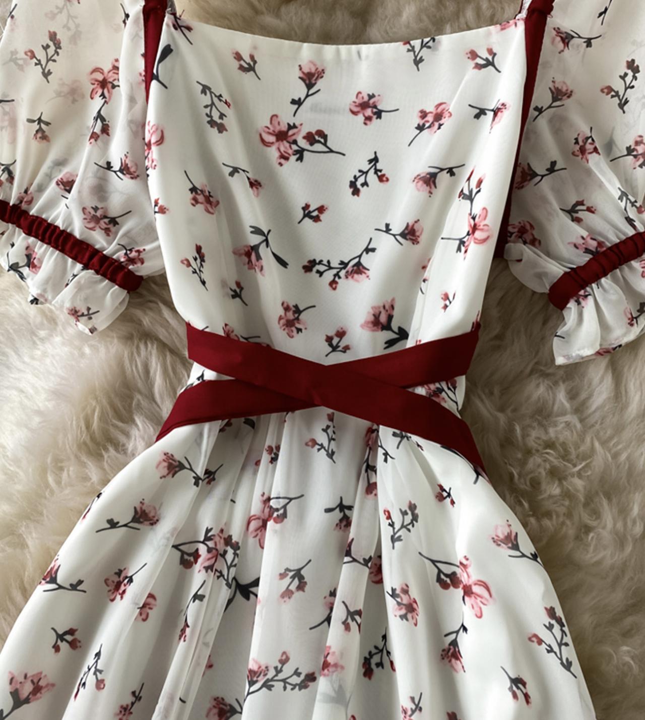 Süßes Blumenkleid in A-Linie, kurzes Kleid 807