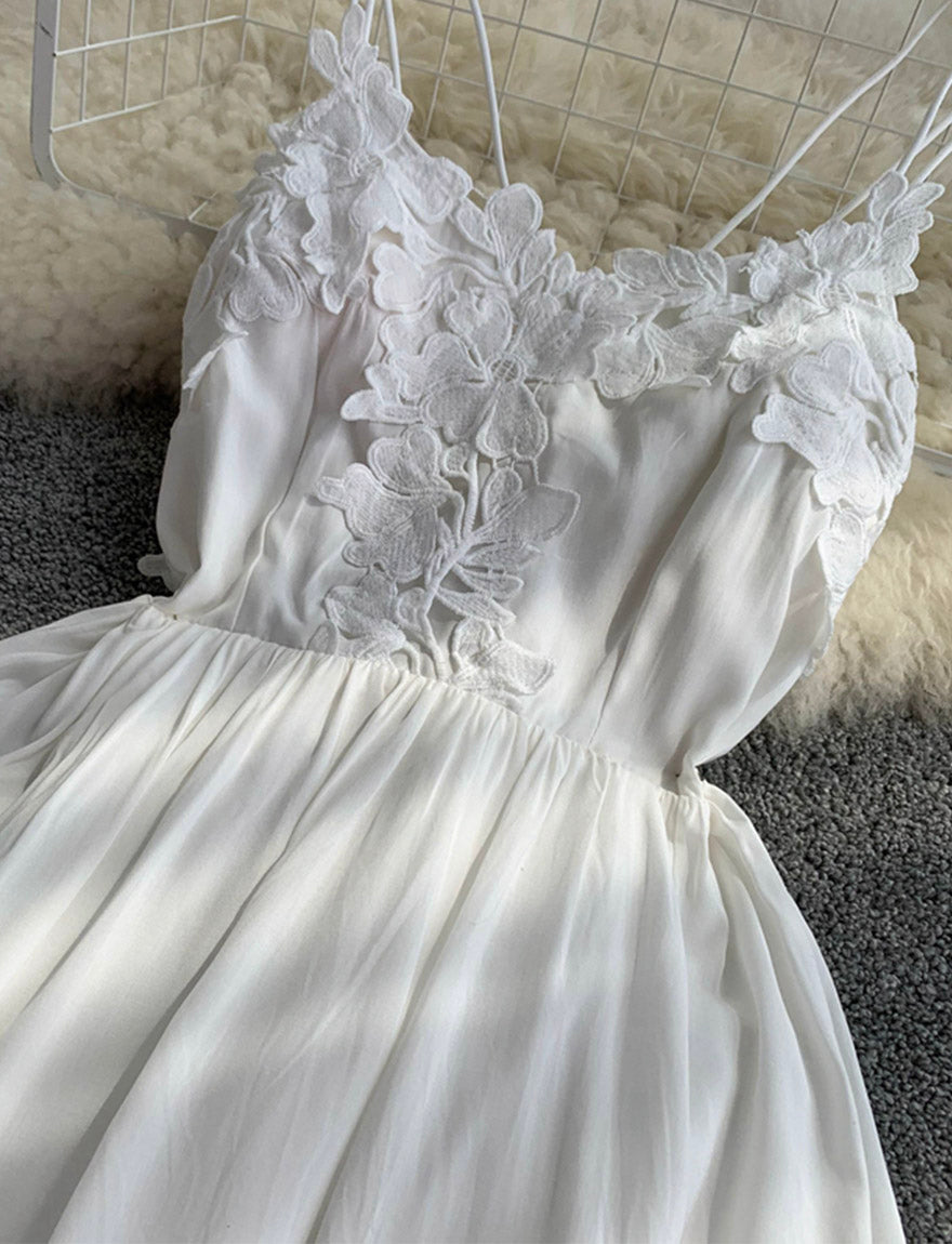 Robe dos nu en dentelle blanche pour fille 1167