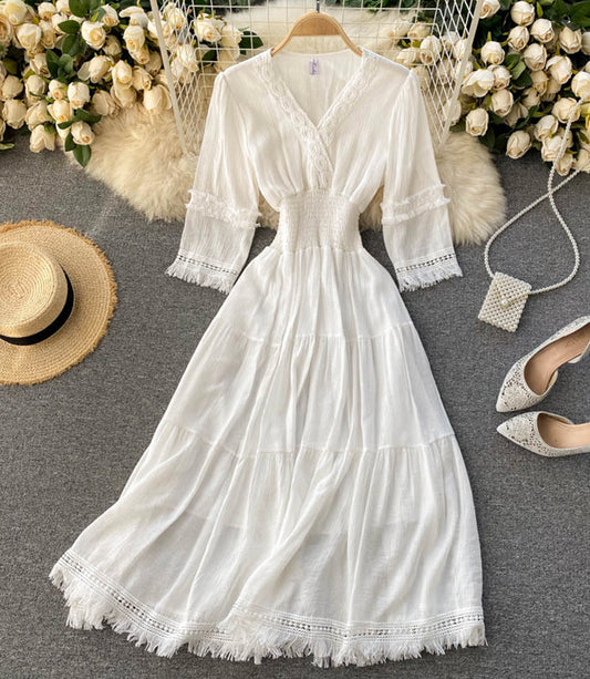 Weißes Spitzenkleid in A-Linie mit V-Ausschnitt, Kleid 871