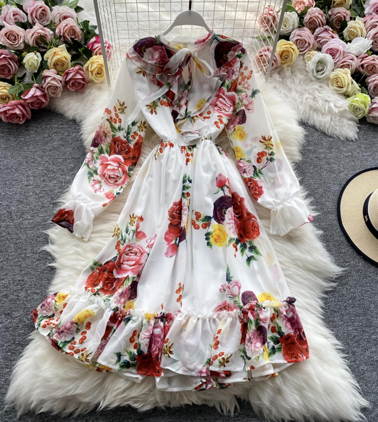 Robe fleurie élégante à manches longues 778