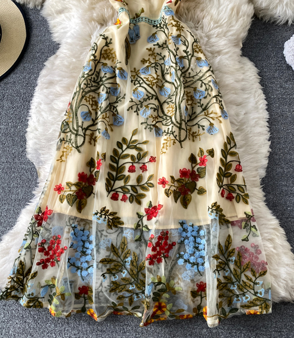 Süßes Kleid mit Stickerei in A-Linie 851