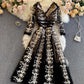 Schwarzes Spitzenkleid mit V-Ausschnitt A-Linie Partykleid 827