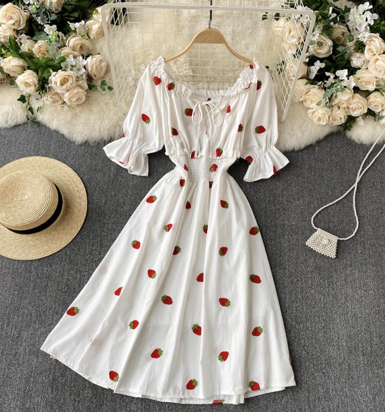 Süßes Erdbeerkleid Kirschkleid Ananaskleid 709
